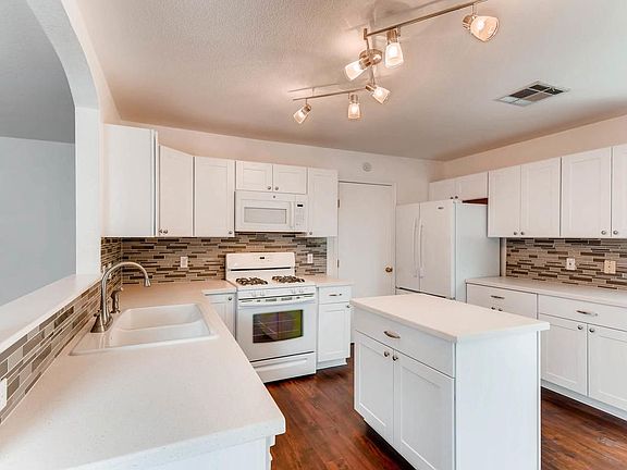 5th image of 17507 Dashwood Creek Dr