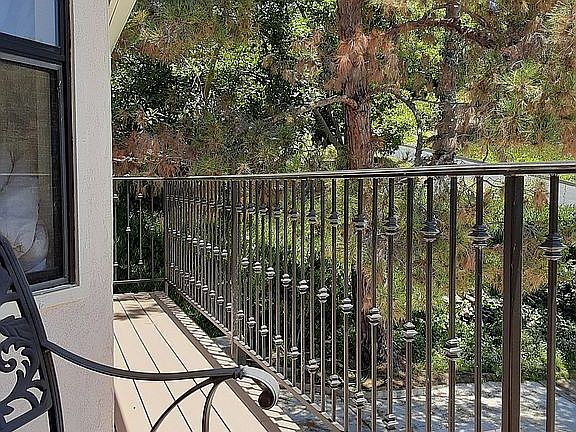 4th image of 3830 Lake Garden Dr