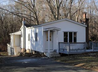 25 Dawson Rd, Worcester, MA 01602