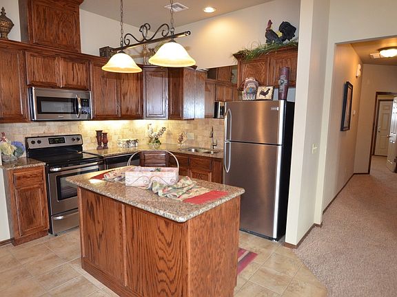 4th image of 20 SW 138th Ter