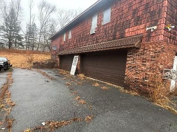 3rd image of 349 Steiner Rd