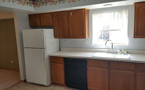 5th image of 14764 Kenton Ave APT A1s