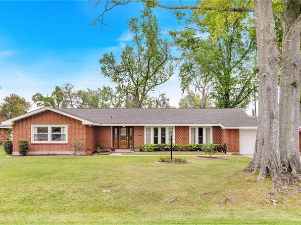11 W Levert Dr, Luling, LA 70070