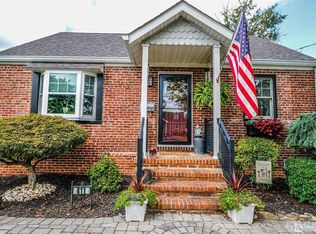 411 Walnut St, Middlesex, NJ 08846