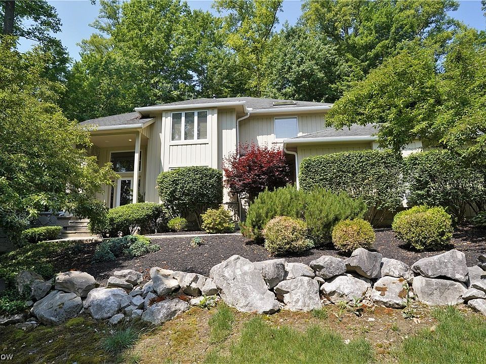 17410 Hawksview Ln, Chagrin Falls, OH 44023 Zillow