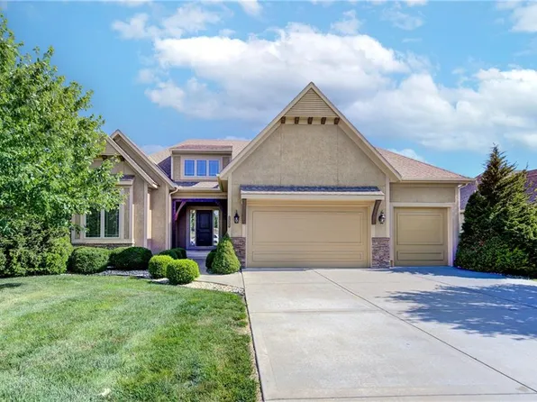 2660 SW 9th Ter, Lees Summit, MO 64081