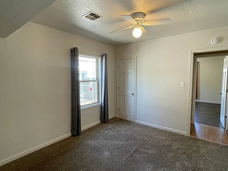 4616 Peck Dr — Photo 25
