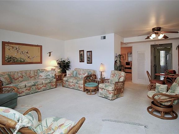 5th image of 1819 Shore Dr S APT 109