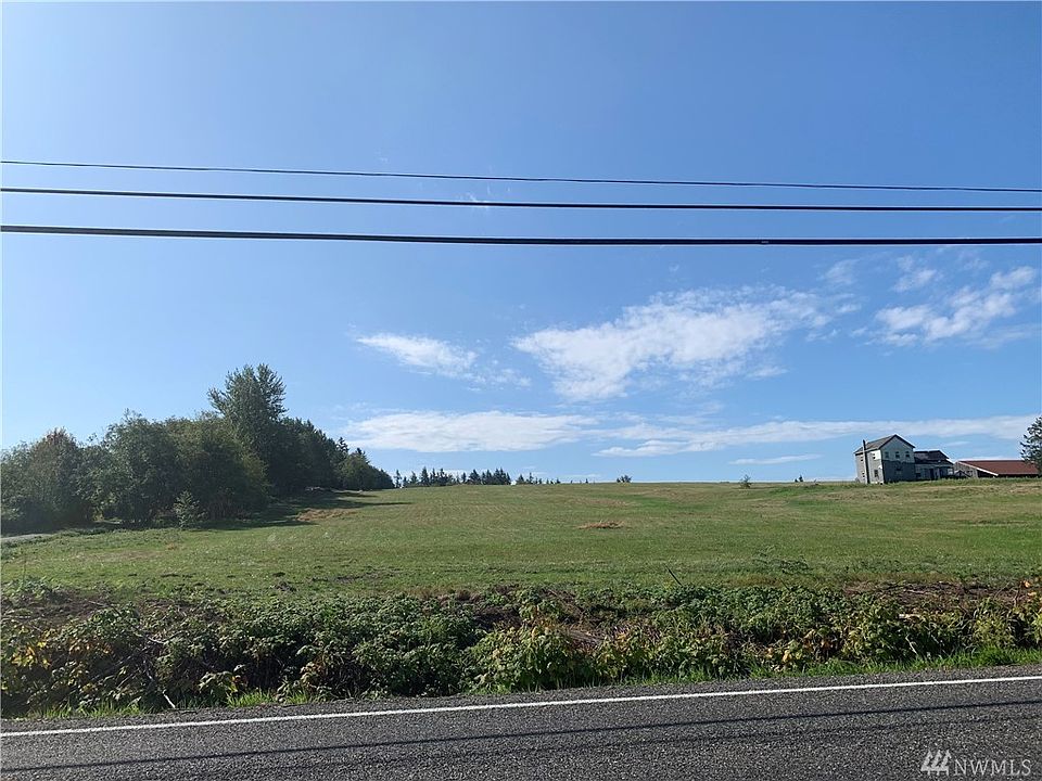 2nd image of 39 Bay Rd