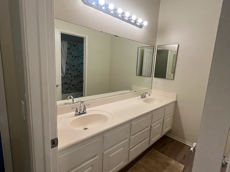 27922 Crescent Ct — Photo 16