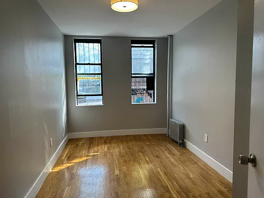 Rented by Premier One Realty LLC | media 8