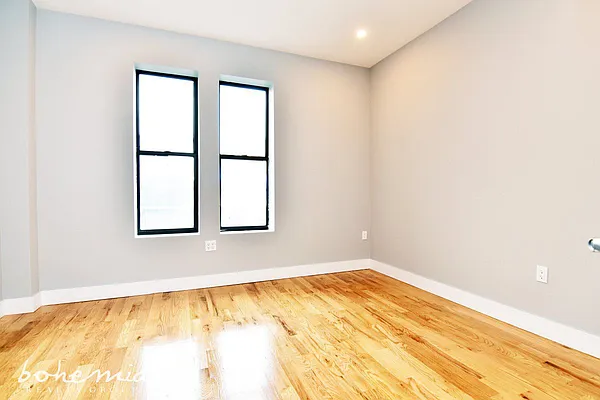 Rented by Bohemia Realty Group | media 14