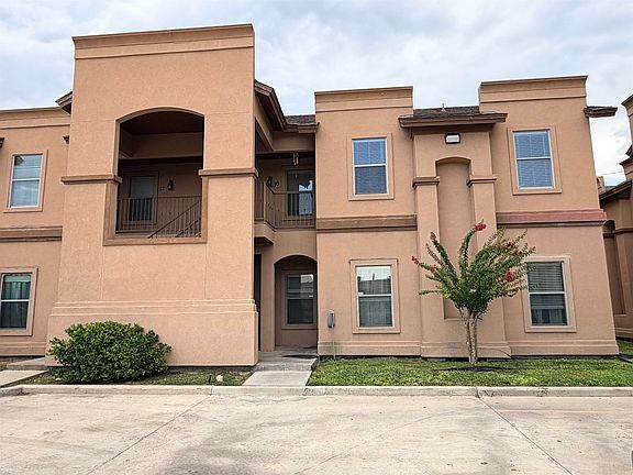 3rd image of 9809 Sterling St 10