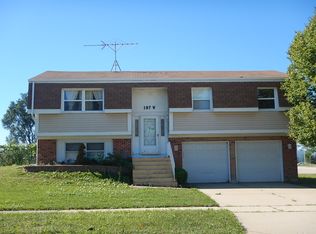 197 Stevenson Dr, Glendale Heights, IL
