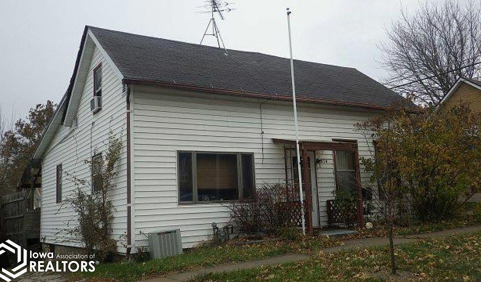 1st image of 814 Linden St