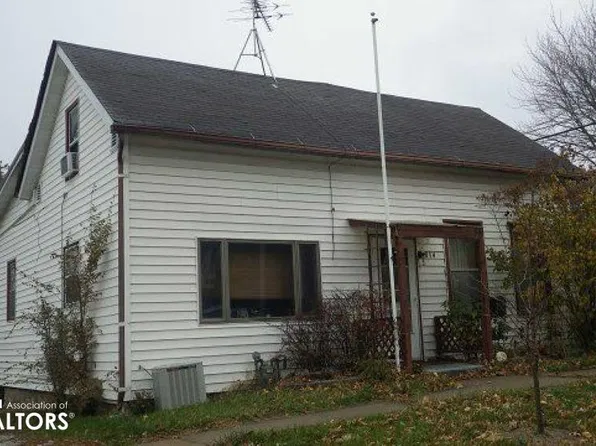 814 Linden St, Burlington, IA 52601