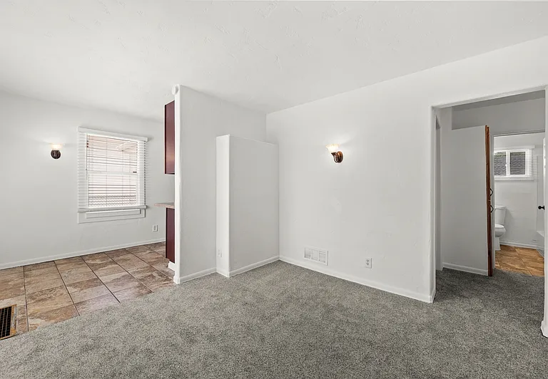 119 E Leslie Ave #1 — Photo 2