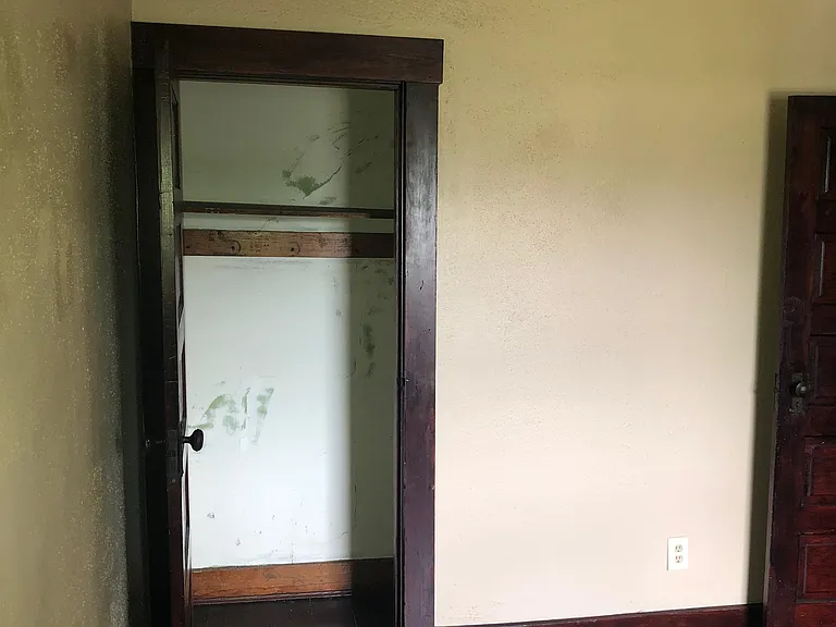 1820 Clarendon Ave — Photo 14