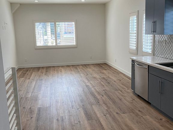 Large Living Area OPEN FLOOR PLAN