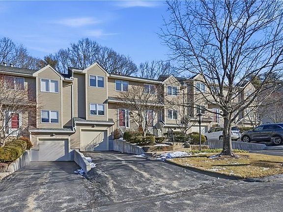2nd image of 39 Waterview Dr Unit C