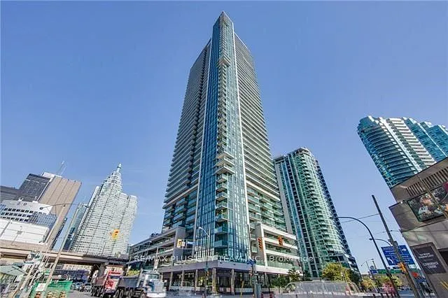2 bed, $2,800 — Photo 1