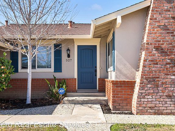 2nd image of 527 Woodstock Way
