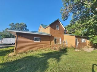 213 1st St NE, Rugby, ND 58368