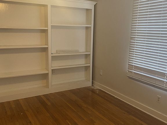 4th image of 1809 Cherrydale Ave