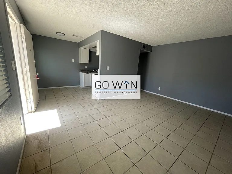 36 E Ingram St — Photo 3