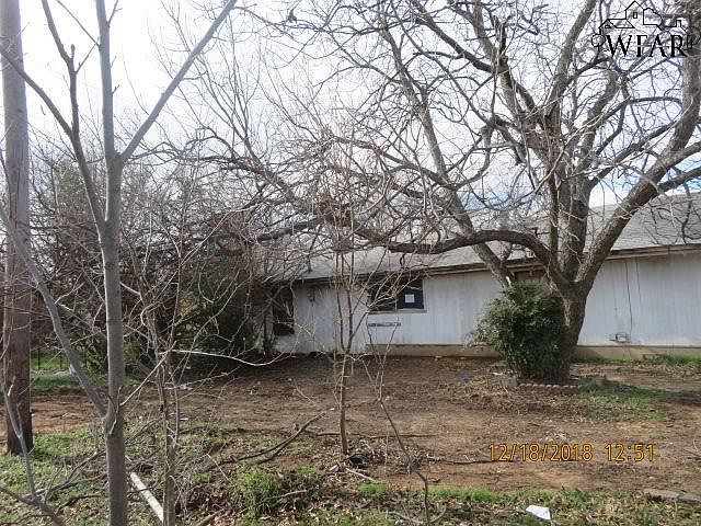 2nd image of 199 Homestead Ln