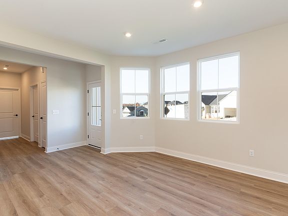 4th image of 9514 Lacroisette St