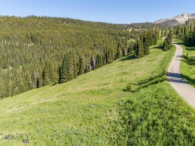 16 Beehive Basin Rd, Big Sky, MT, 59716