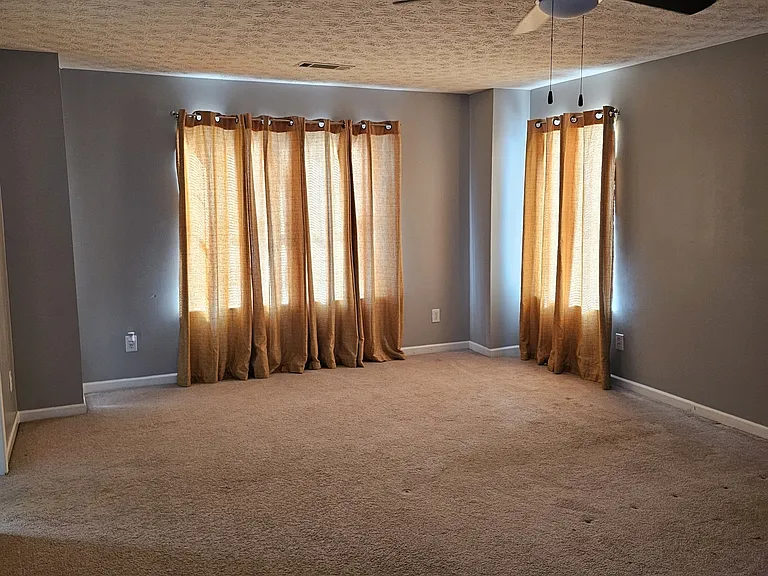 1529 Sydney Pond Cir — Photo 23