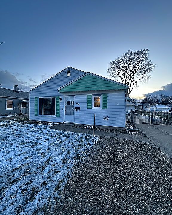 1st image of 4732 Marigold Rd