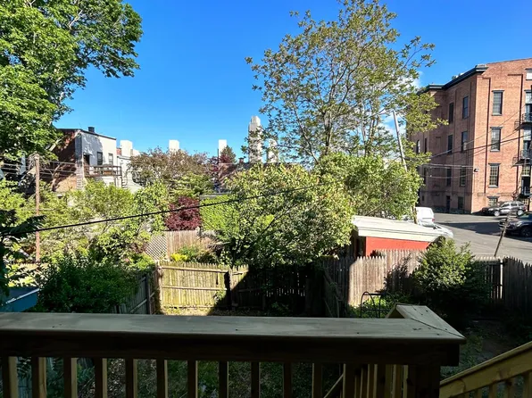 294 Lark St #1, Albany, NY 12210