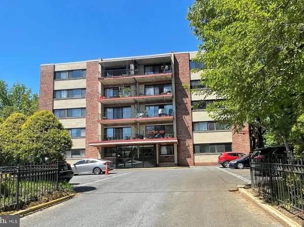 8308 Flower Ave APT 201, Takoma Park, MD 20912