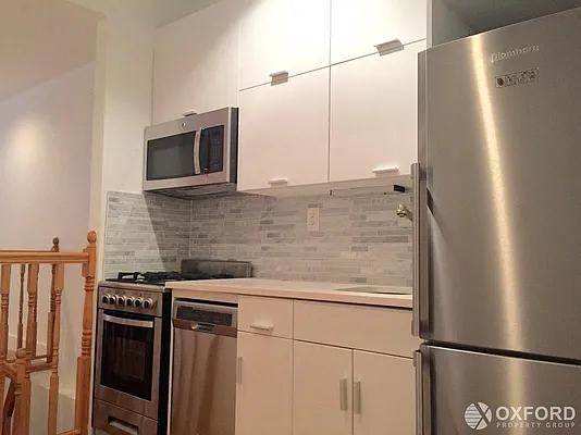 Rented by Oxford Property Group | media 11