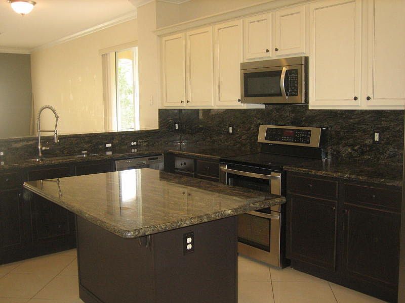 1st image of 3185 N Oasis Dr