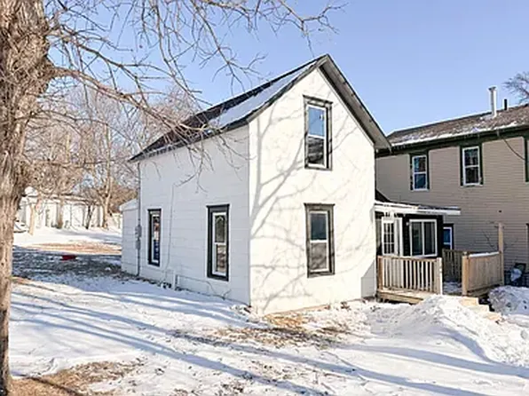 104 S Lakeside Dr, Fergus Falls, MN 56537