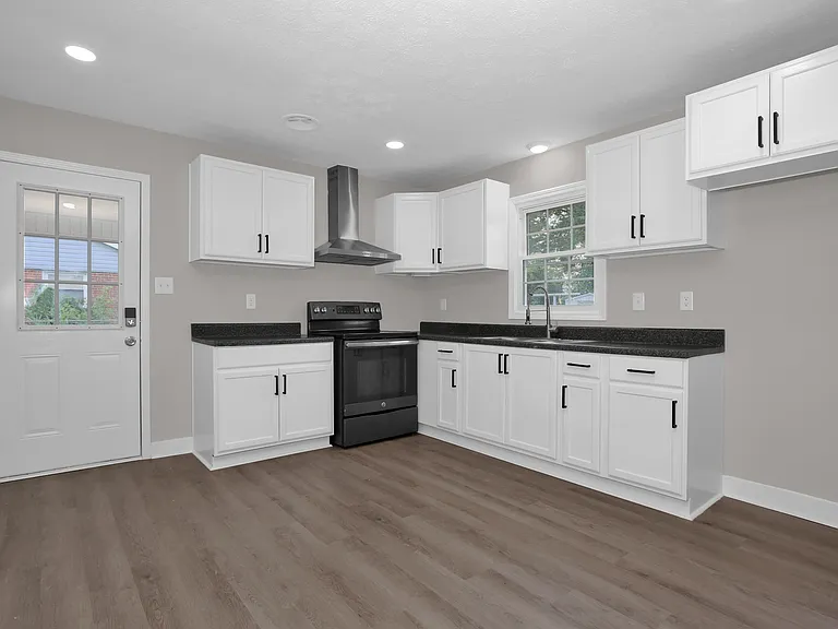 914 Fiske Dr — Photo 6