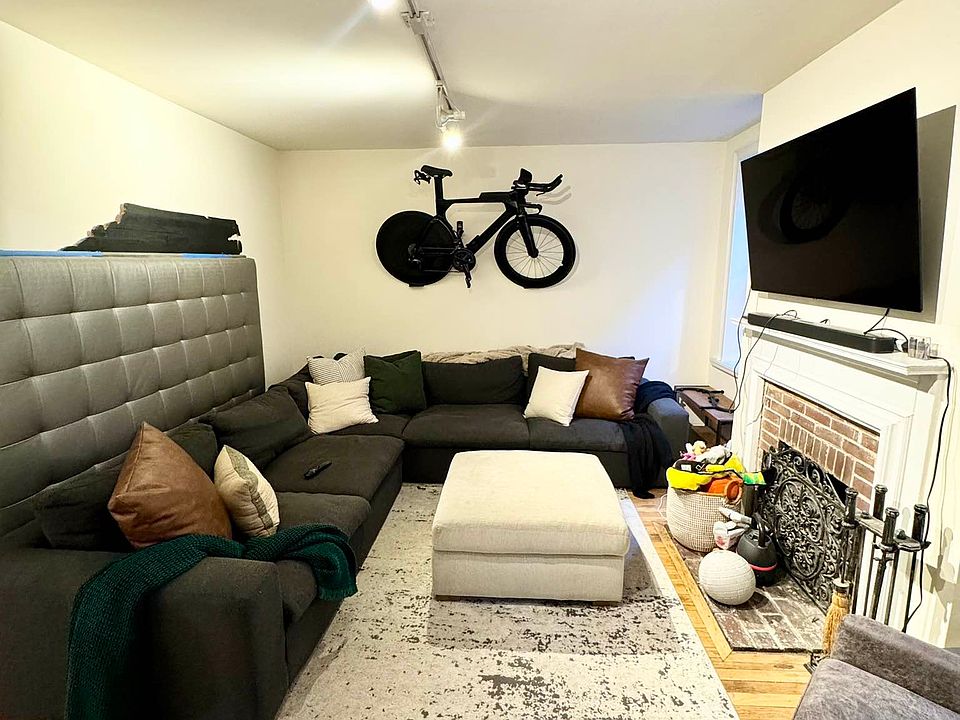 1st image of 360 E 50th St APT 4C