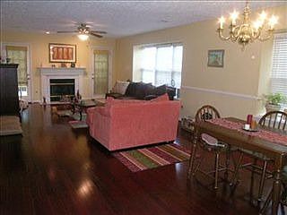 5th image of 3813 Landridge Dr