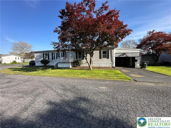 80 Juniper Ct, Bath, PA 18014
