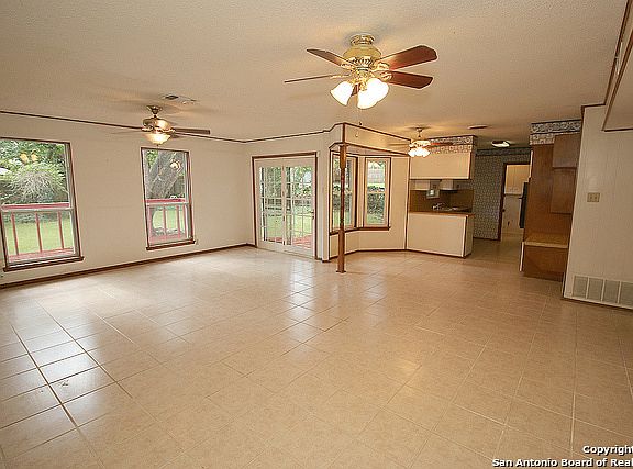 5th image of 3222 Litchfield Dr