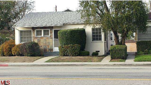 1st image of 11661 Magnolia Blvd