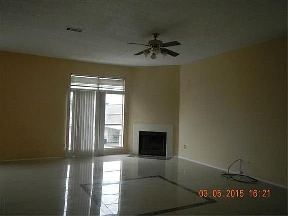3rd image of 149 Southwood Dr