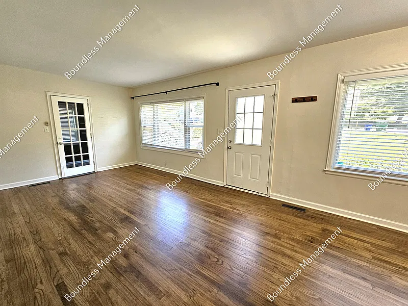 East Lake — Photo 2