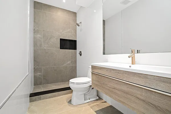 Rented by Kleier Residential | media 18