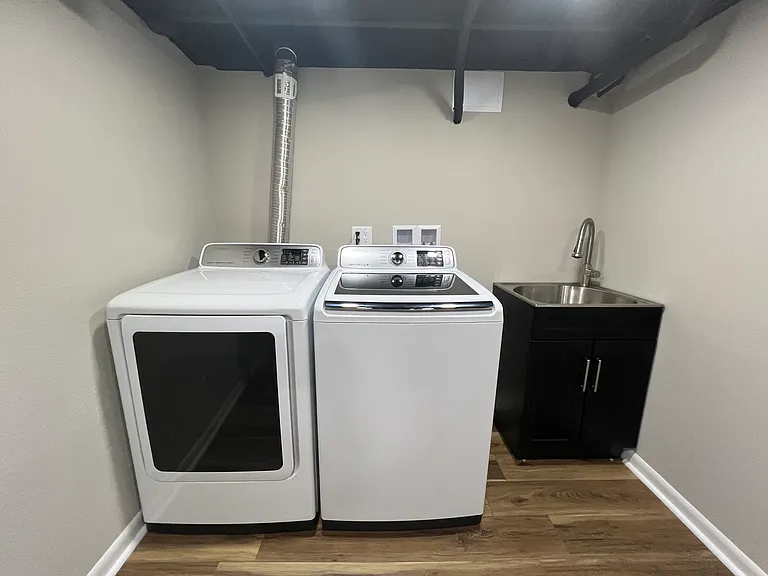 5348 N Lydell Ave — Photo 37