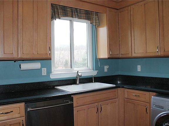 5th image of 716 Vista On